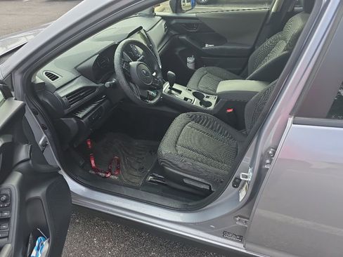 Used 2024 Subaru Crosstrek 2.0i Premium AWD/4WD image 10