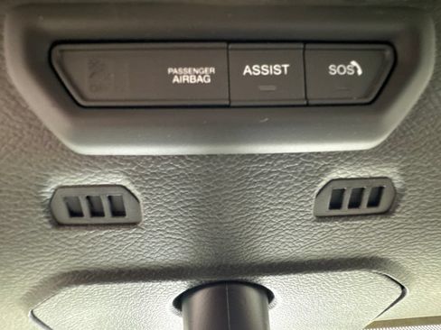 Used 2022 Jeep Wrangler Unlimited Rubicon w/ LED Lighting Group AWD/4WD image 20