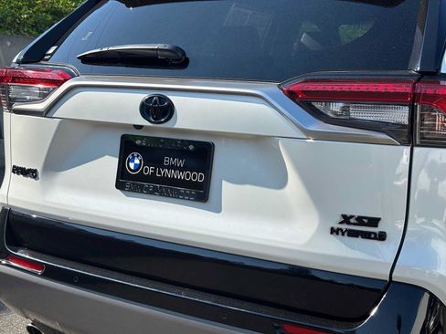 Used 2019 Toyota RAV4 XSE AWD/4WD image 13