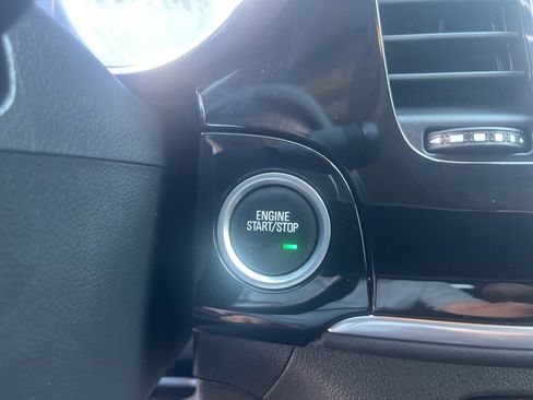 Used 2020 Buick Encore Preferred w/ Safety Package image 19