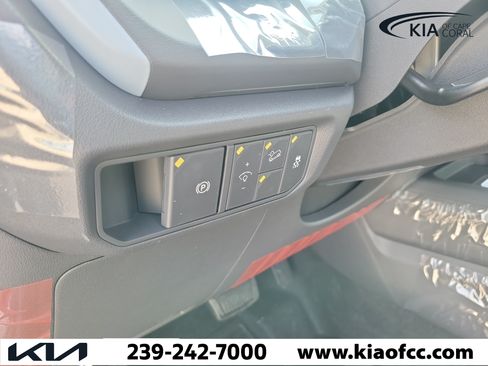 New 2027 Kia Seltos S FWD image 28