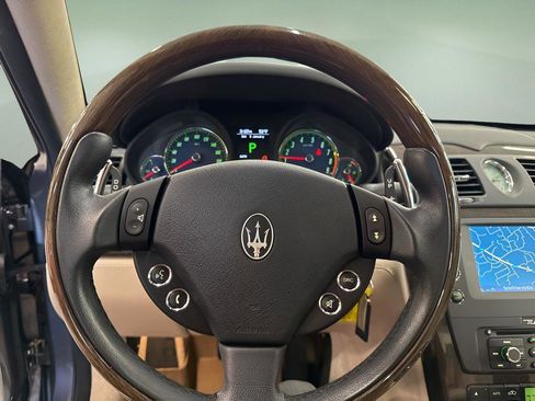 Used 2011 Maserati Quattroporte S image 11