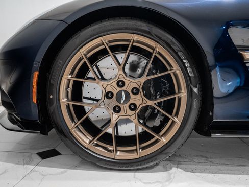 New 2026 Aston Martin Vanquish Convertible image 4