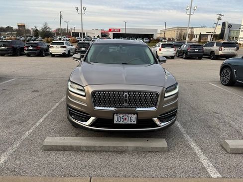 Used 2019 Lincoln Nautilus Select image 2