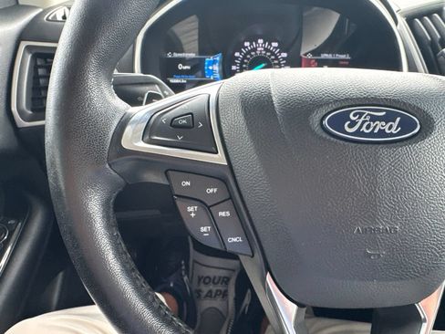 Used 2018 Ford Edge SEL w/ Equipment Group 201A AWD/4WD image 25