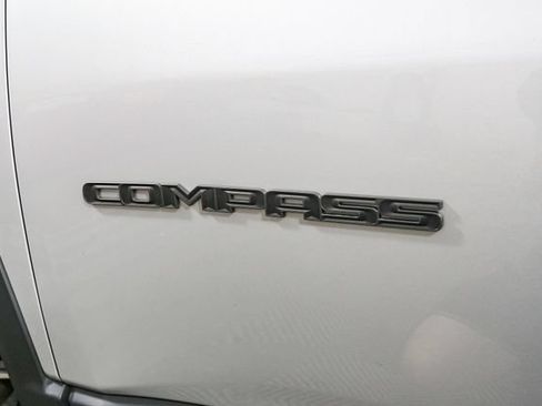 Used 2026 Jeep Compass Trailhawk AWD/4WD image 8