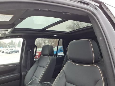 Used 2022 GMC Yukon SLT w/ SLT Luxury Package AWD/4WD image 19