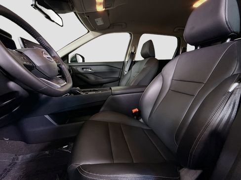 Used 2026 Nissan Rogue SL image 22