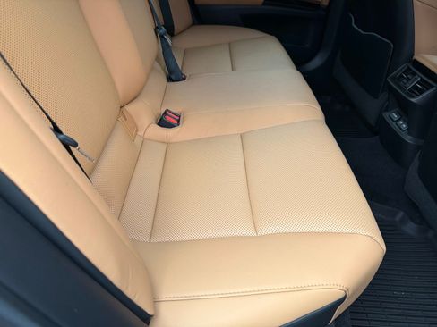 Used 2022 Lexus ES 350 w/ Premium Package FWD image 27