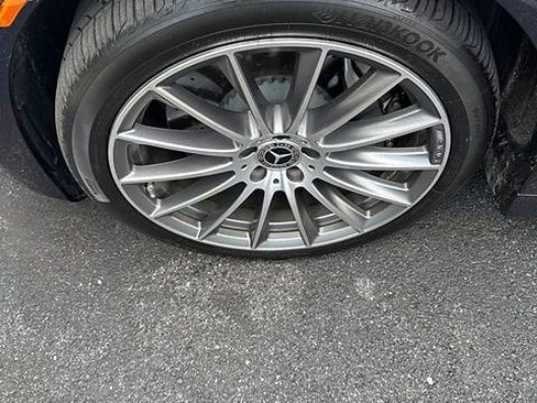 Used 2023 Mercedes-Benz S 580 4MATIC Sedan image 5