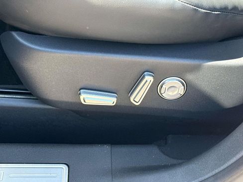 Used 2024 Lincoln Nautilus Reserve w/ Equipment Group 202A image 24