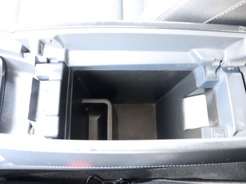 Used 2026 Nissan Rogue SV AWD/4WD image 40