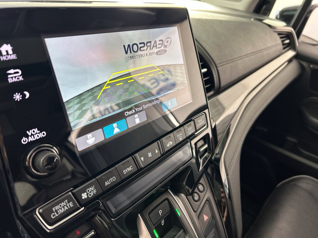 Used 2023 Honda Odyssey Elite image 17