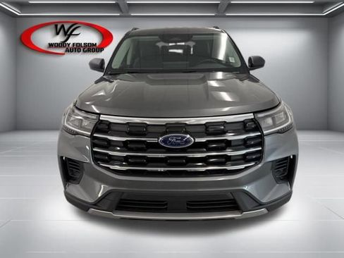 New 2026 Ford Explorer Active image 2