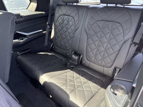 Certified 2024 BMW X7 xDrive40i w/ M Sport Package image 13