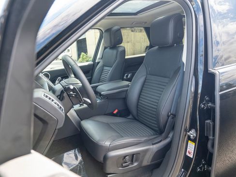 Certified 2024 Land Rover Discovery S image 20