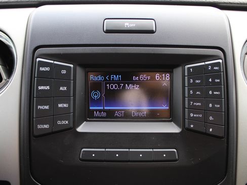 Used 2013 Ford F150 XLT w/ Luxury Equipment Group image 34