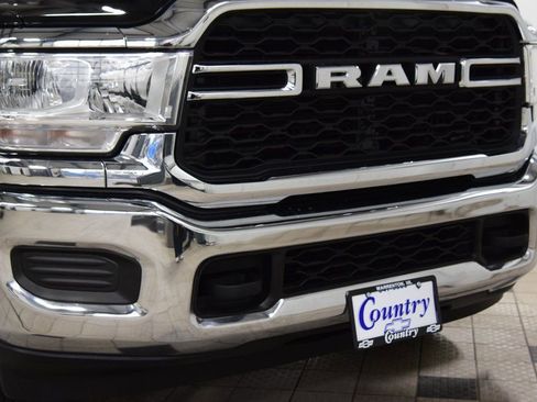 Used 2024 RAM 3500 Tradesman w/ Chrome Appearance Group AWD/4WD image 13