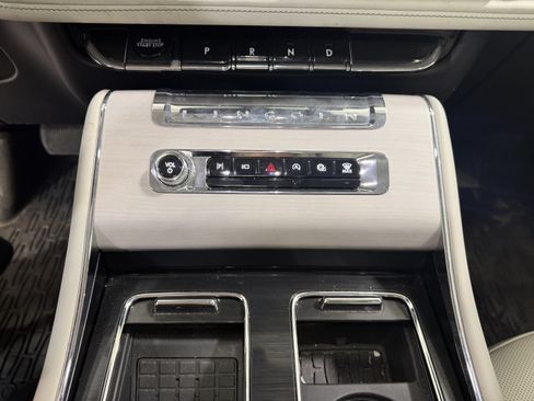 Used 2025 Lincoln Aviator Reserve w/ Jet Appearance Package RWD image 2