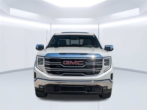 Used 2023 GMC Sierra 1500 SLT w/ SLT Premium Package AWD/4WD image 11