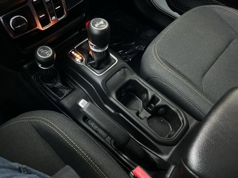 Used 2024 Jeep Wrangler Sport S image 22