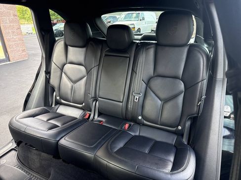 Used 2017 Porsche Cayenne Platinum Edition AWD/4WD image 25