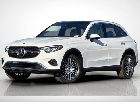 New 2026 Mercedes-Benz GLC 300 image 2