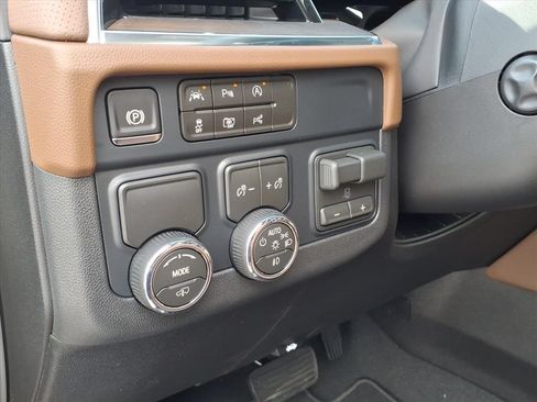 New 2026 Chevrolet Tahoe High Country RWD image 15