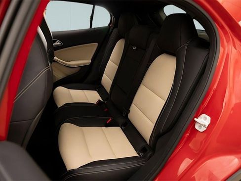 Used 2018 Mercedes-Benz GLA 45 AMG 4MATIC image 28