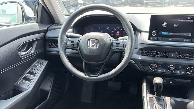 Used 2025 Honda Accord LX image 23