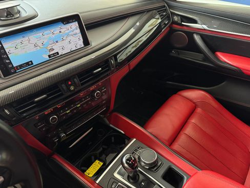 Used 2019 BMW X6 M w/ Executive Package AWD/4WD image 18