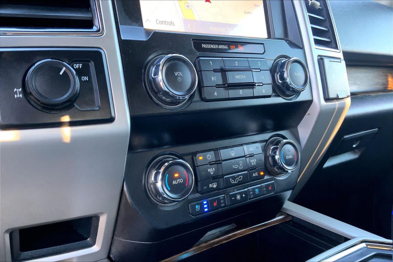 Used 2019 Ford F150 Lariat RWD image 31