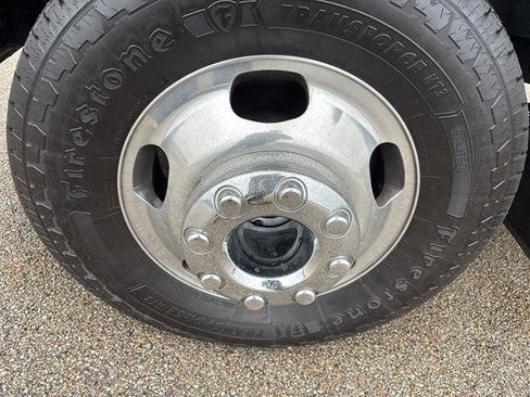 Certified 2024 Ford F350 Platinum AWD/4WD image 9