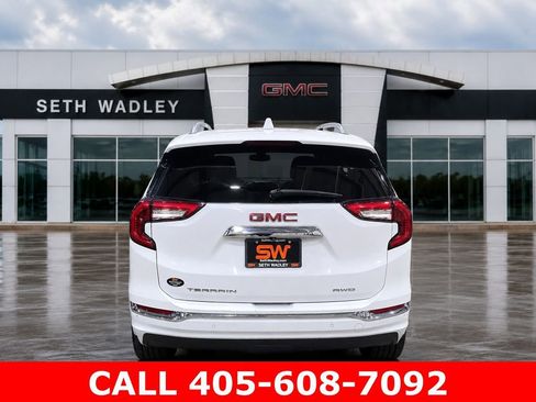 Used 2024 GMC Terrain Denali AWD/4WD image 38