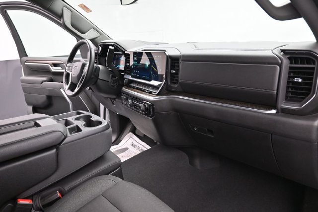 Used 2026 Chevrolet Silverado 1500 RST AWD/4WD image 33