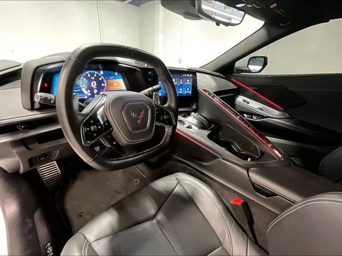 Used 2025 Chevrolet Corvette Stingray Coupe w/ 1LT RWD image 18