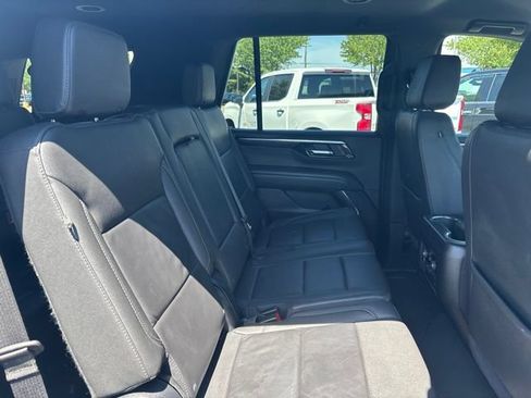 Used 2025 Chevrolet Tahoe Z71 AWD/4WD image 34