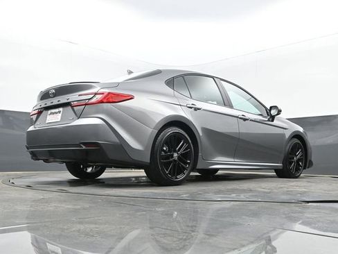 Used 2025 Toyota Camry SE w/ Multimedia Upgrade Package image 25