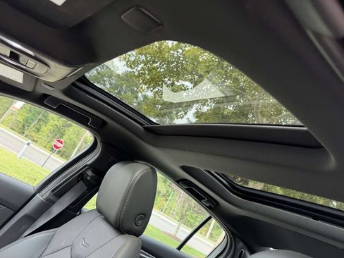 Used 2023 Cadillac CT5 Sport w/ Parking Package AWD/4WD image 17