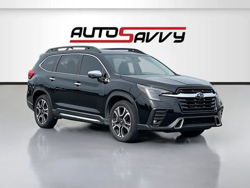Used 2023 Subaru Ascent Touring AWD/4WD image 1