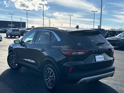 Used 2024 Ford Escape SE image 5