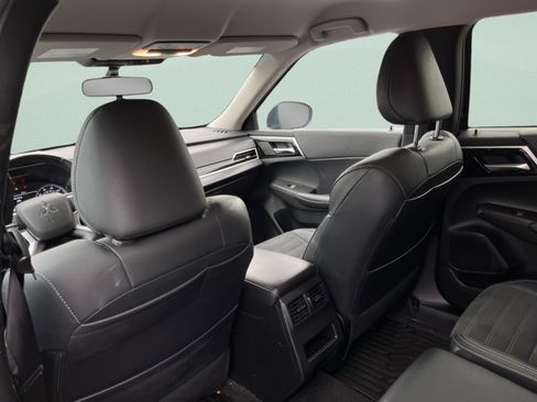 Used 2024 Mitsubishi Outlander SE AWD/4WD image 26