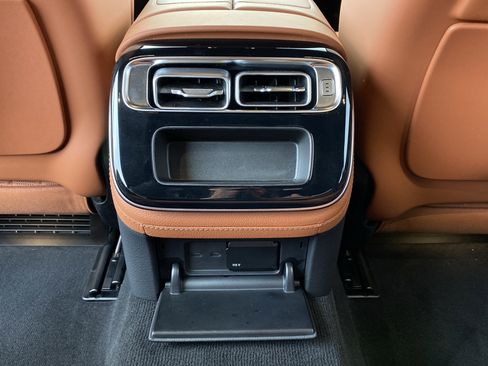 Used 2022 Mercedes-Benz S 580 S 580 image 44