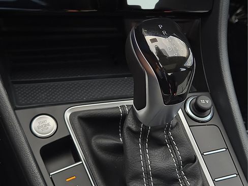 New 2026 Volkswagen Jetta SE FWD image 23