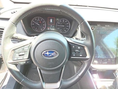 Used 2023 Subaru Outback Premium AWD/4WD image 12
