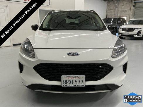 Used 2020 Ford Escape SE Sport image 2