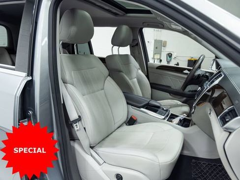 Used 2015 Mercedes-Benz GL 450 4MATIC image 26