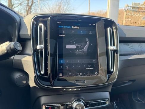 Certified 2024 Volvo XC40 Recharge Plus w/ Protection Package Premier image 22