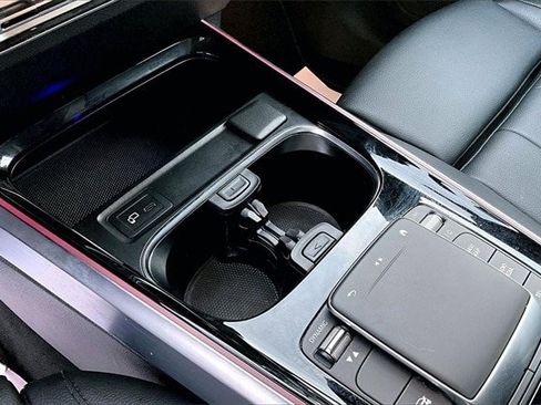 Certified 2023 Mercedes-Benz GLB 250 4MATIC image 21