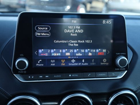 Used 2022 Nissan Sentra SV image 9